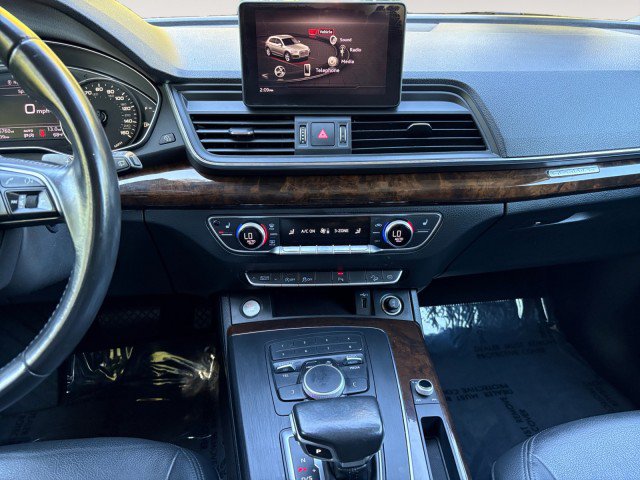 Used 2020 Audi Q5 2.0T Premium AWD/4WD image 12