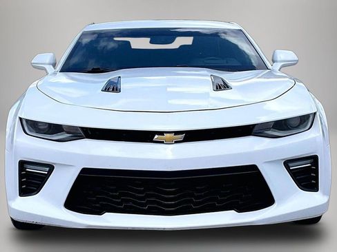 Used 2016 Chevrolet Camaro SS RWD image 3