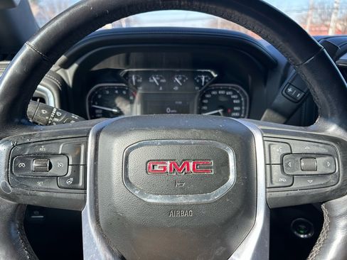 Used 2020 GMC Sierra 1500 SLE w/ X31 Off-Road Package image 17