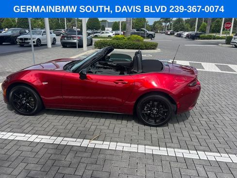 Used 2021 MAZDA MX-5 Miata Sport RWD image 8