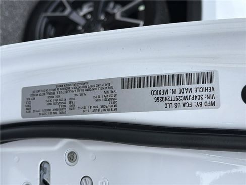 New 2026 Jeep Cherokee Overland AWD/4WD image 33