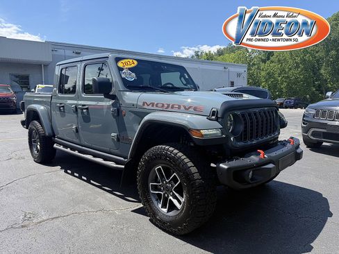 Used 2024 Jeep Gladiator Mojave AWD/4WD image 1