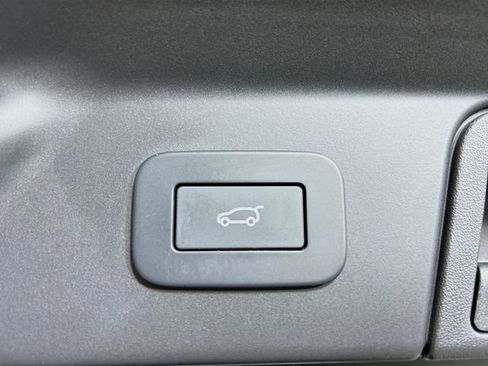 Used 2026 Land Rover Range Rover Velar Dynamic SE image 26