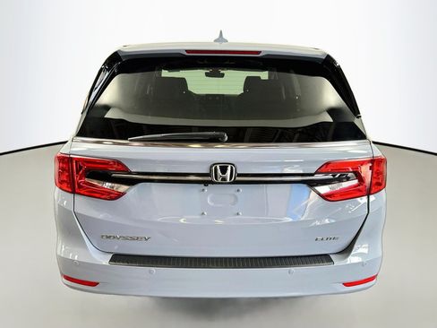 Used 2024 Honda Odyssey Elite image 6
