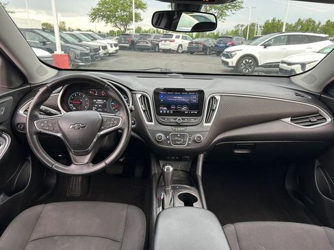 Used 2020 Chevrolet Malibu RS FWD image 9