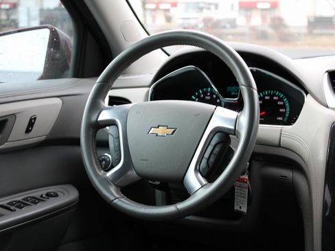 Used 2016 Chevrolet Traverse LT w/ LPO, 'HIT The Road' Package image 20