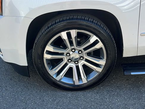 Used 2018 GMC Yukon Denali w/ Denali Ultimate Package AWD/4WD image 8