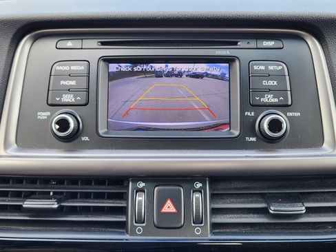 Used 2017 Kia Optima LX w/ Option Group 014 image 18