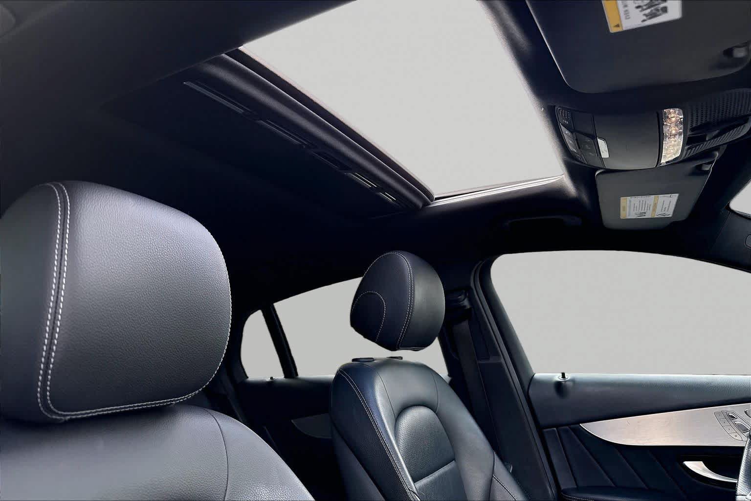 Used 2019 Mercedes-Benz GLC 300 4MATIC Coupe image 13
