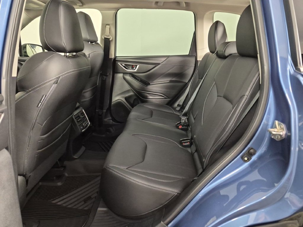 Used 2023 Subaru Forester Touring AWD/4WD image 31
