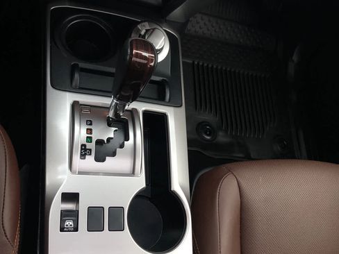 Used 2023 Toyota 4Runner Limited image 21