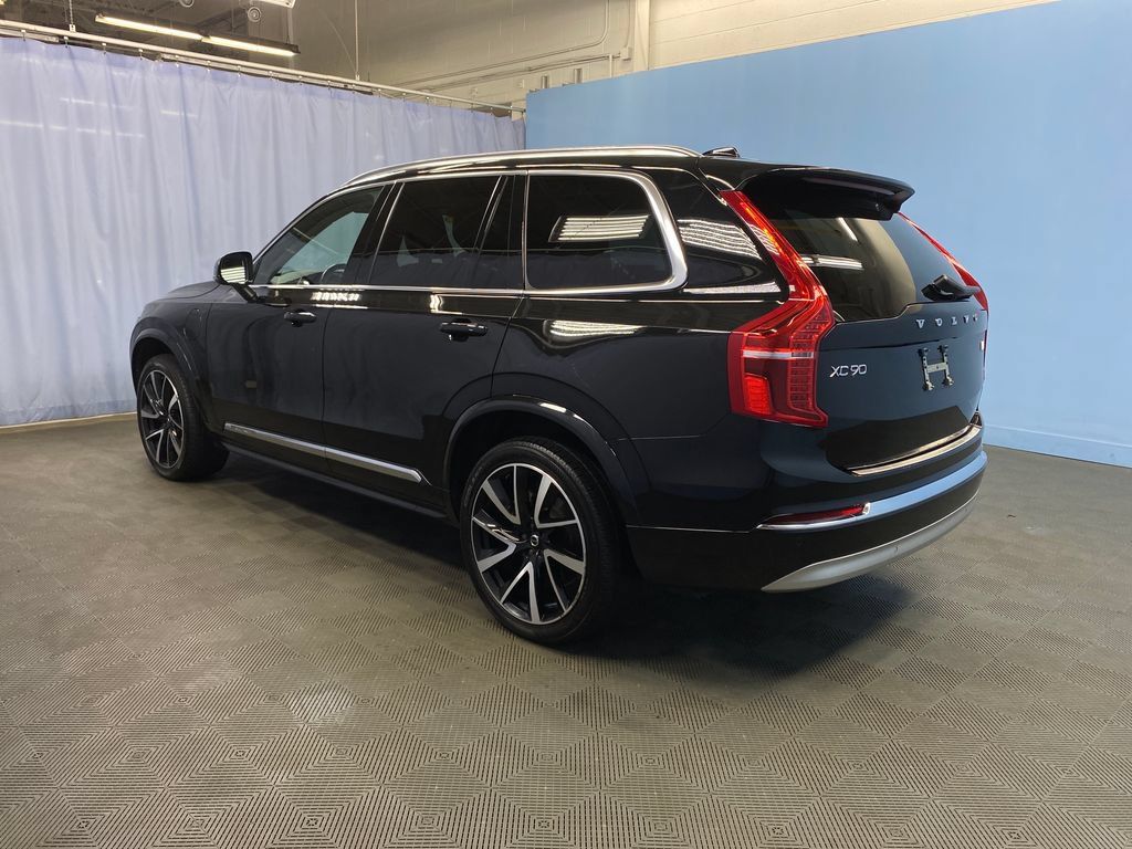 Used 2022 Volvo XC90 T8 Inscription Expression w/ Advanced Package AWD/4WD image 4