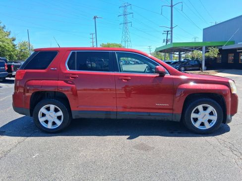 Used 2013 GMC Terrain SLE AWD/4WD image 4