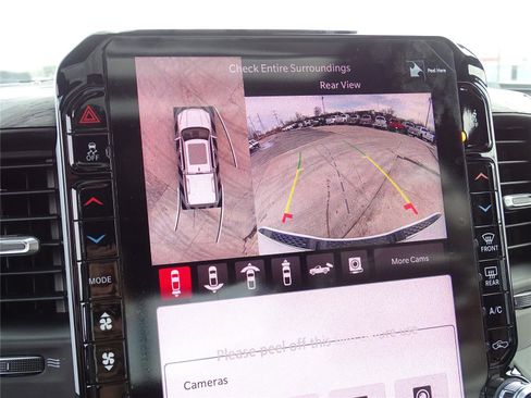 Used 2025 RAM 1500 Limited image 32