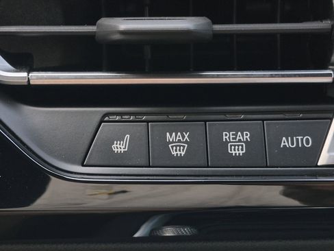 Certified 2025 BMW Z4 M40i w/ Edition RWD image 27