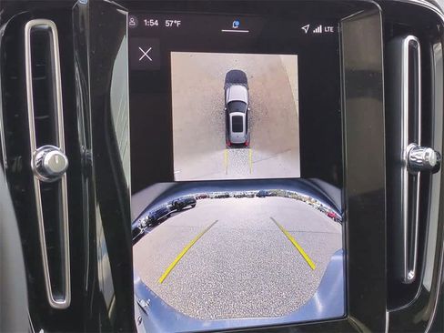 New 2026 Volvo XC40 B5 Plus w/ Protection Package Premier image 29