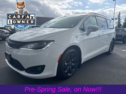 Used 2020 Chrysler Pacifica Limited w/ Advanced Safetytec Group