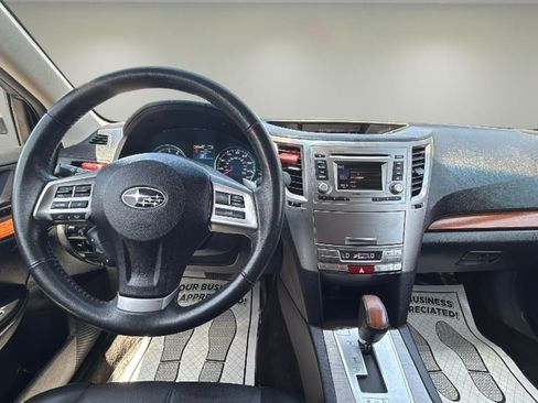 Used 2014 Subaru Outback 2.5i Limited AWD/4WD image 9