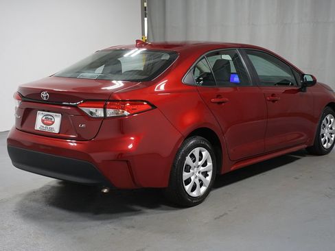 Certified 2025 Toyota Corolla LE image 8