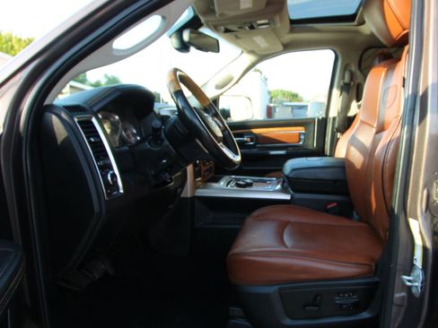 Used 2018 RAM 2500 Longhorn w/ Snow Chief Group image 9