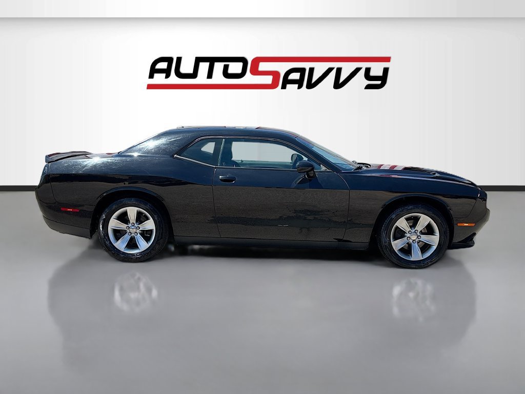 Used 2021 Dodge Challenger SXT RWD image 8