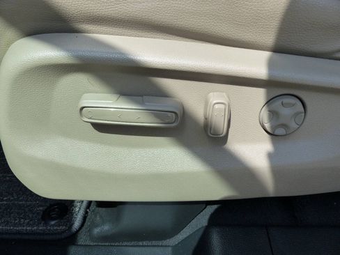Used 2024 Honda Odyssey Elite image 24