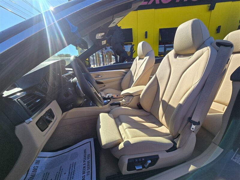 Used 2016 BMW 428i xDrive Convertible AWD/4WD image 12