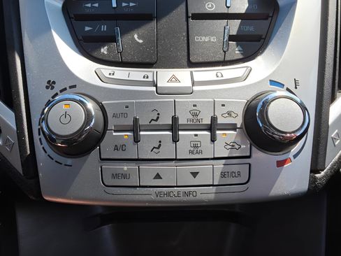 Used 2013 GMC Terrain SLE FWD image 32