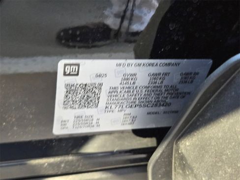 Used 2025 Chevrolet Trax RS w/ Driver Confidence Package image 24