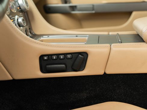 Used 2009 Aston Martin DB9 Volante image 24