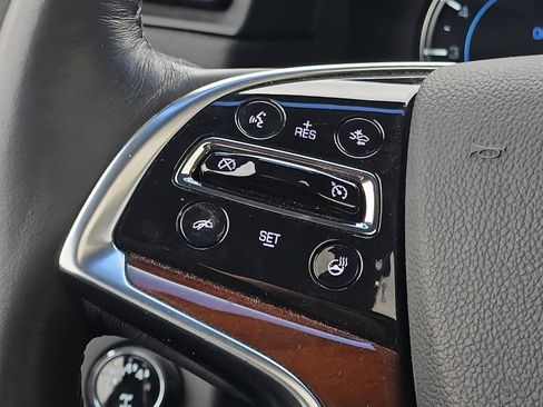 Used 2019 Cadillac Escalade Luxury image 17