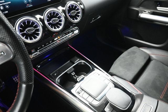 Used 2023 Mercedes-Benz GLA 35 AMG 4MATIC image 10