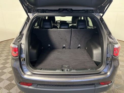 Used 2024 Jeep Compass Latitude image 13
