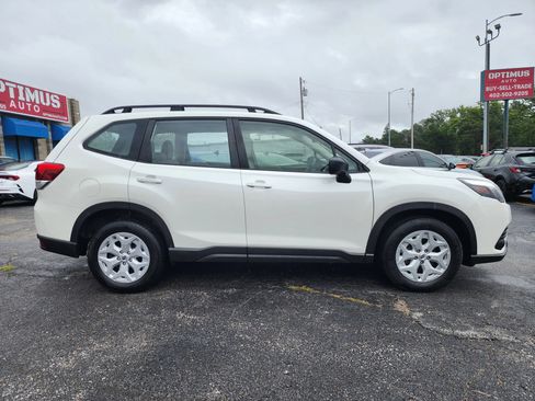 Used 2023 Subaru Forester AWD/4WD image 8