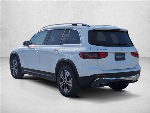New 2026 Mercedes-Benz GLB 250 image 8