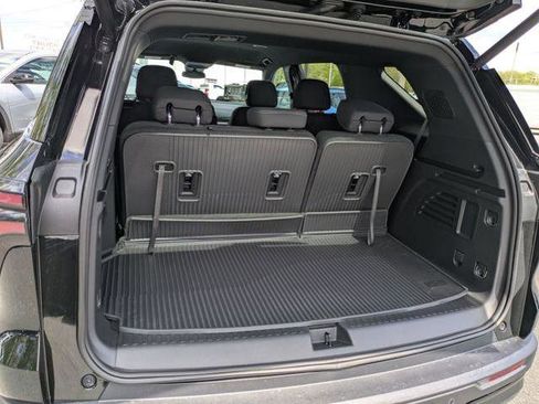 New 2026 Chevrolet Traverse LT w/ Midnight/Sport Edition AWD/4WD image 27