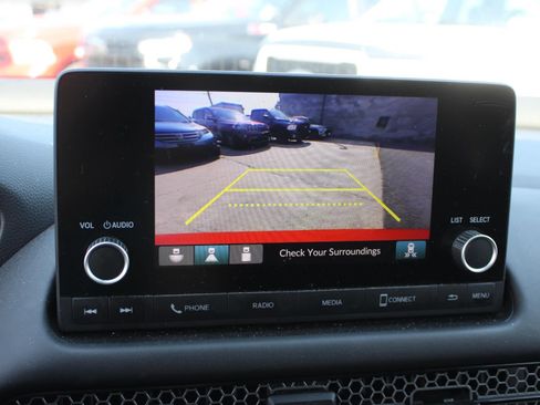 Used 2025 Honda HR-V Sport image 12