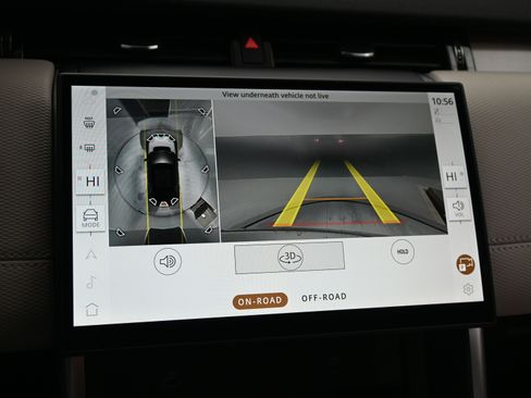 Certified 2025 Land Rover Discovery Sport Dynamic SE image 15