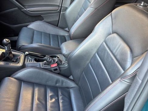 Used 2018 Volkswagen GTI SE w/ SE Leather Package image 7