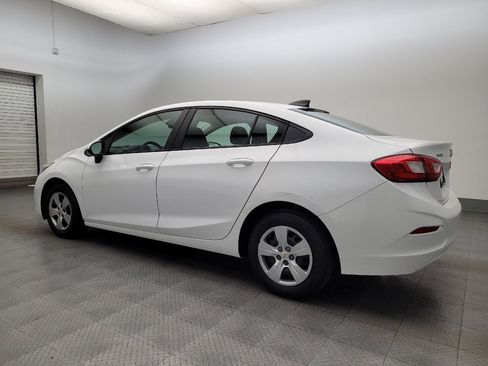 Used 2018 Chevrolet Cruze LS image 3