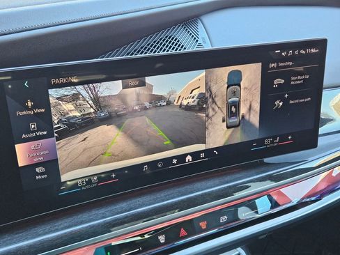 Used 2023 BMW 760i xDrive image 20