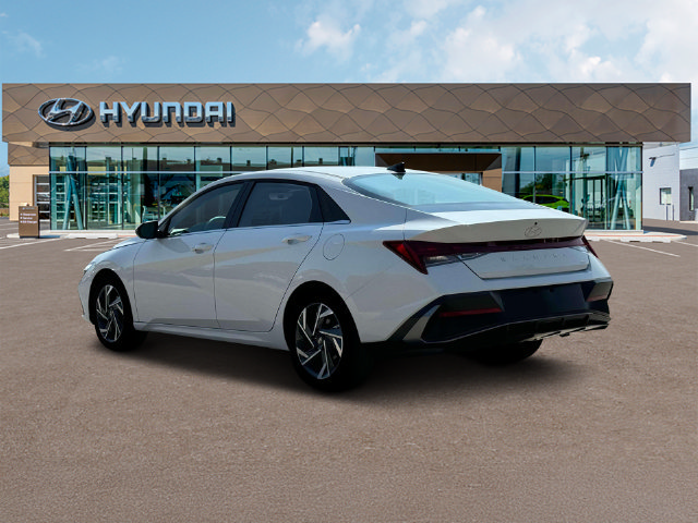 New 2025 Hyundai Elantra Limited FWD image 5