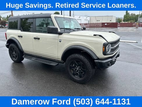Used 2025 Ford Bronco Big Bend w/ Black Diamond Package AWD/4WD image 9