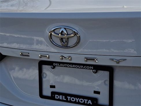 Certified 2021 Toyota Camry LE image 28