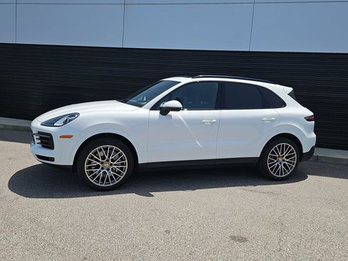 Used 2023 Porsche Cayenne Platinum Edition AWD/4WD image 7