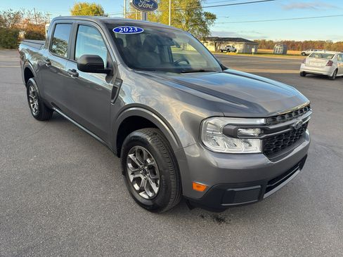 Used 2023 Ford Maverick XLT image 3