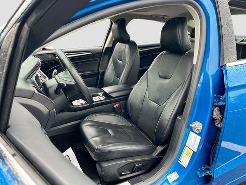 Used 2019 Ford Fusion Titanium image 20