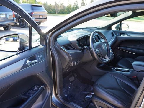 Used 2017 Lincoln MKC Premiere AWD/4WD image 14