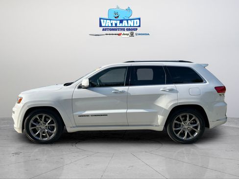 Used 2021 Jeep Grand Cherokee Summit w/ Platinum Series Group AWD/4WD image 2