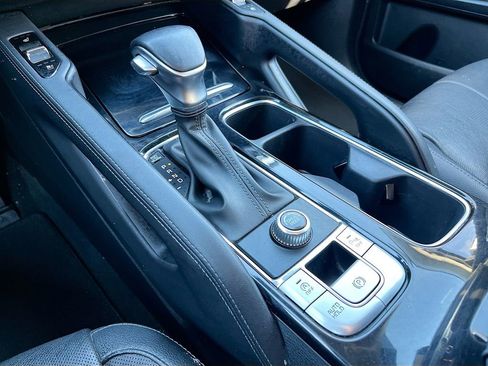 Used 2022 Kia Telluride EX w/ EX Premium Package FWD image 17